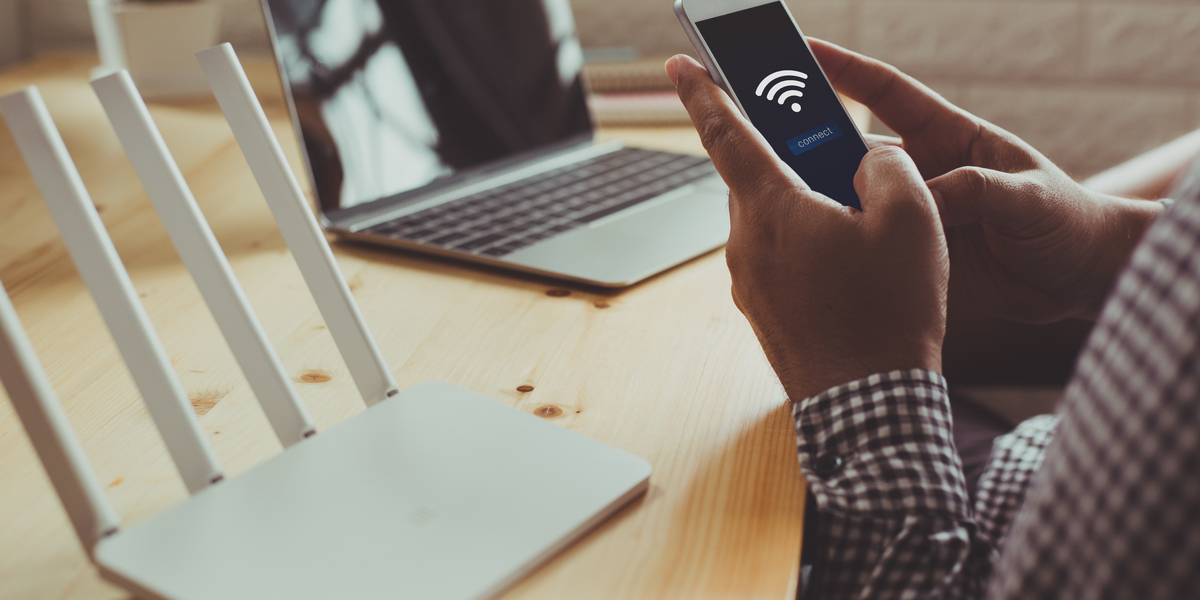 Internetudbydere med opråb: Lad vær med at slukke for din Wifi-router om natten