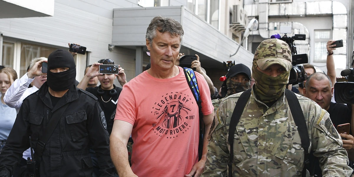 Ny oppositionspolitiker anholdt i Rusland: Sagde det forbudte ord