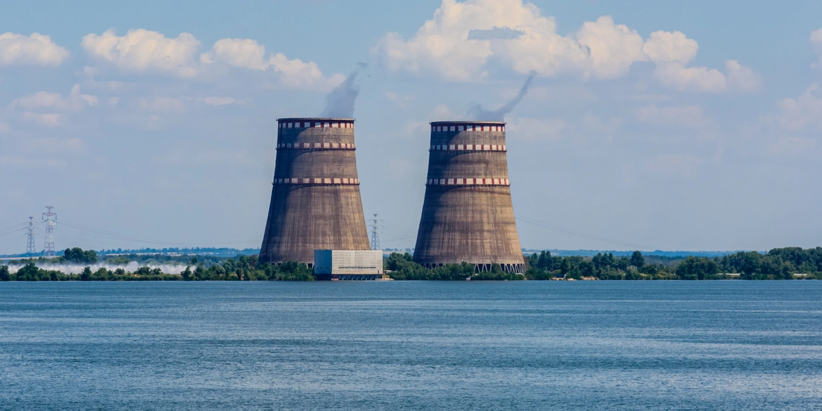 Russiske styrker overtager atomkraftværk